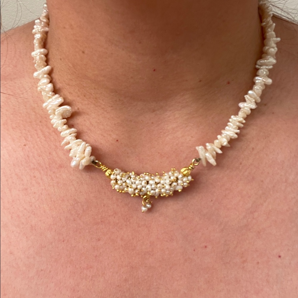 Elegant Pearl Cluster Necklace - White Pearls with Gold Accents